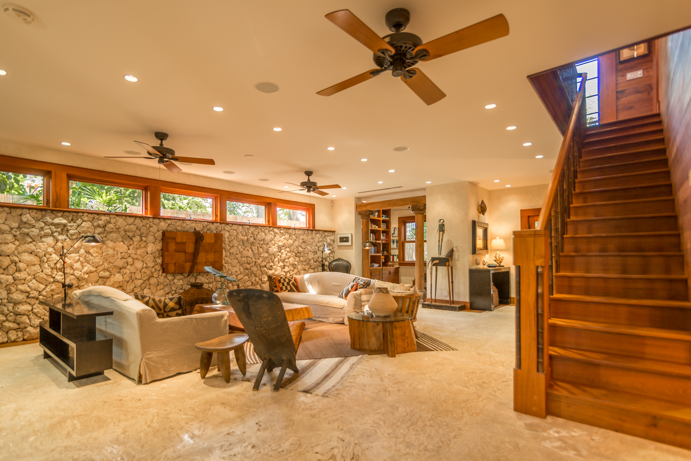 908 Fleming Street living room