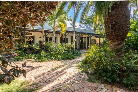 908 Fleming Street guesthouse