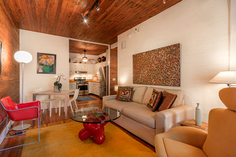 812 Fleming Unit 4_Living Room2