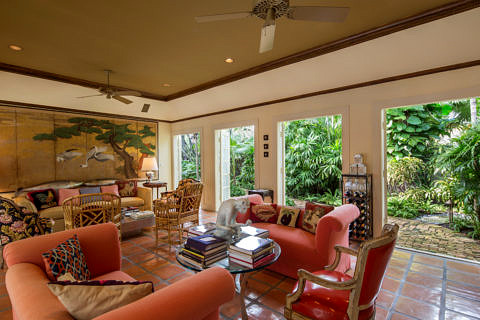 1716 Seminary St Living Room