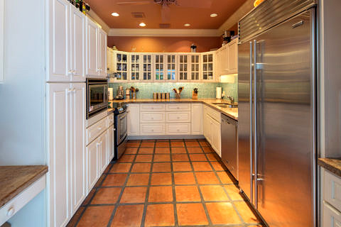 1716 Seminary St Kitchen