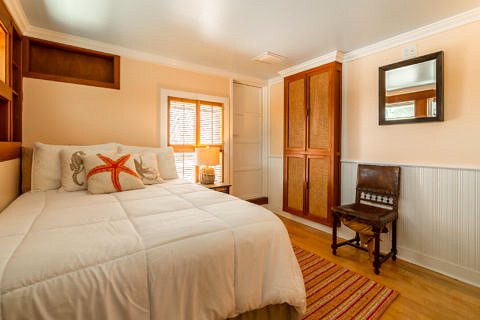 626 Margaret Guest Bedroom