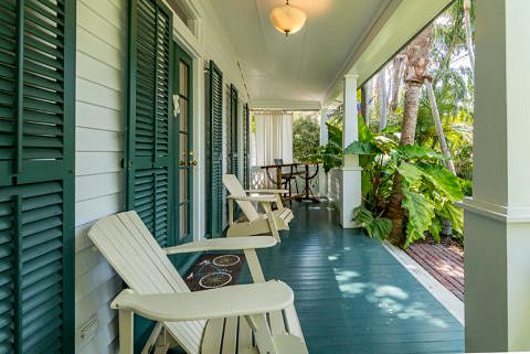 1011 South Street Front Porch