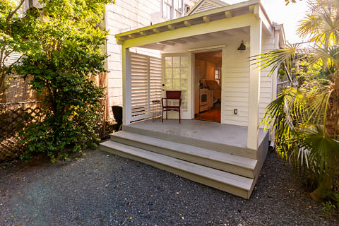 Backyard_607 & 609 Ashe St, Key West